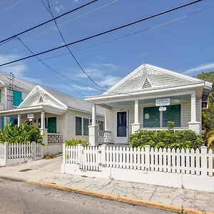 Holiday home Tradewinds